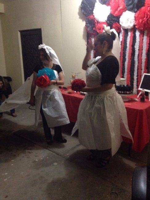Yo y mi amiga Fabiola vestida de novia