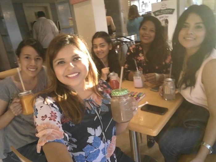 Reunión con mis damas - 6