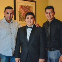 Con sus primos otra vez :P