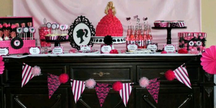 Temática Barbie en Despedida de Soltera. Pasteles en Rosa. 5
