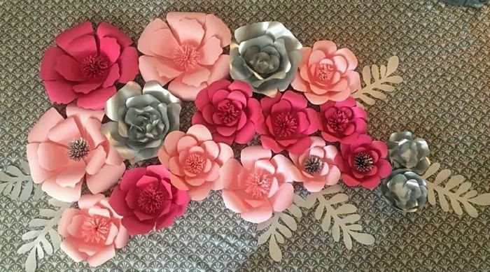 Flores gigantes decorativas en tu boda.así lucen en silla y cortina y así se hacen (diy) 6