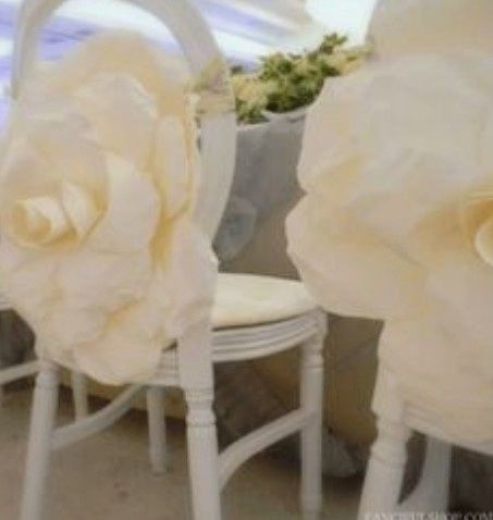Flores gigantes decorativas en tu boda.así lucen en silla y cortina y así se hacen (diy) 29