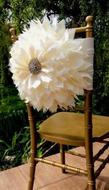 Flores gigantes decorativas en tu boda.así lucen en silla y cortina y así se hacen (diy) 48