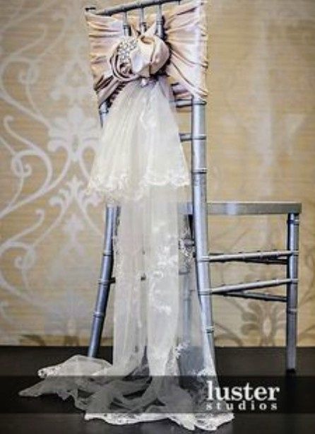 Decora tu boda con tul, velos iluminados en Cortinas,pasillos y más. 31