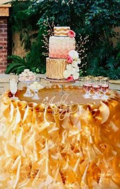 Decora tu boda con tul, velos iluminados en Cortinas,pasillos y más. 49