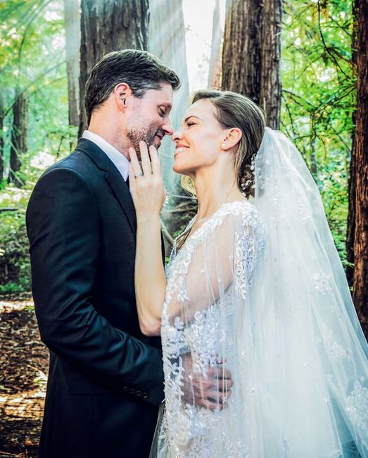 Boda de Actriz Hilary Swank se casó en el bosque 💒 - 11