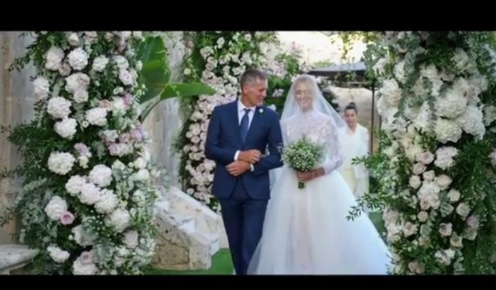 Chiara Ferragni Lució tres vestidos en su boda con rapero Ferez - 15