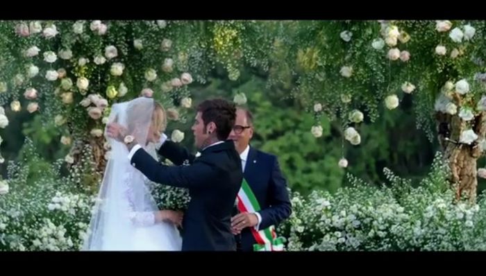 Chiara Ferragni Lució tres vestidos en su boda con rapero Ferez - 19