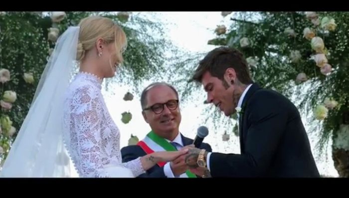 Chiara Ferragni Lució tres vestidos en su boda con rapero Ferez - 20
