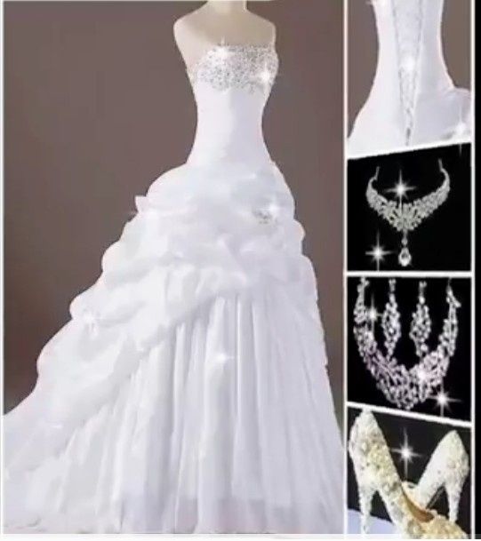 Vestidos de novia y ajuar. Pasarela de ideas "bonitos del mundo" 36