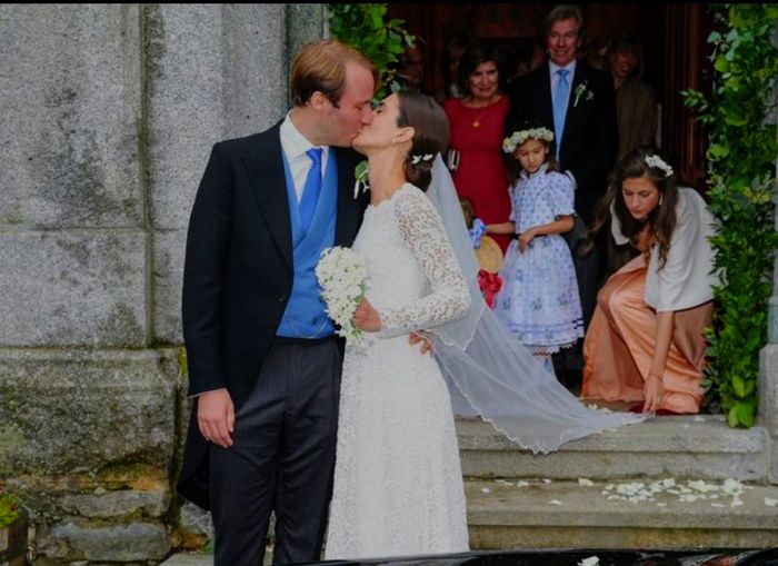 Princesa es invitada a boda y opaca a la novia - 1