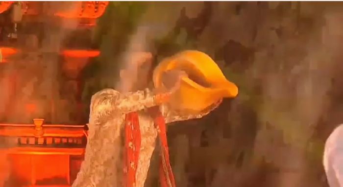 Boda Indú.la hija del hombre más rico de la India - 17