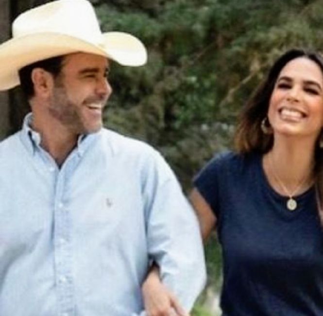 Biby Gaytán y sus Bodas de Plata.su hija diseñó su vestido. - 10