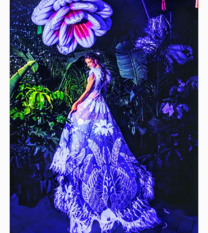 Novia Lució vestido fosforescente y hermoso. - 8
