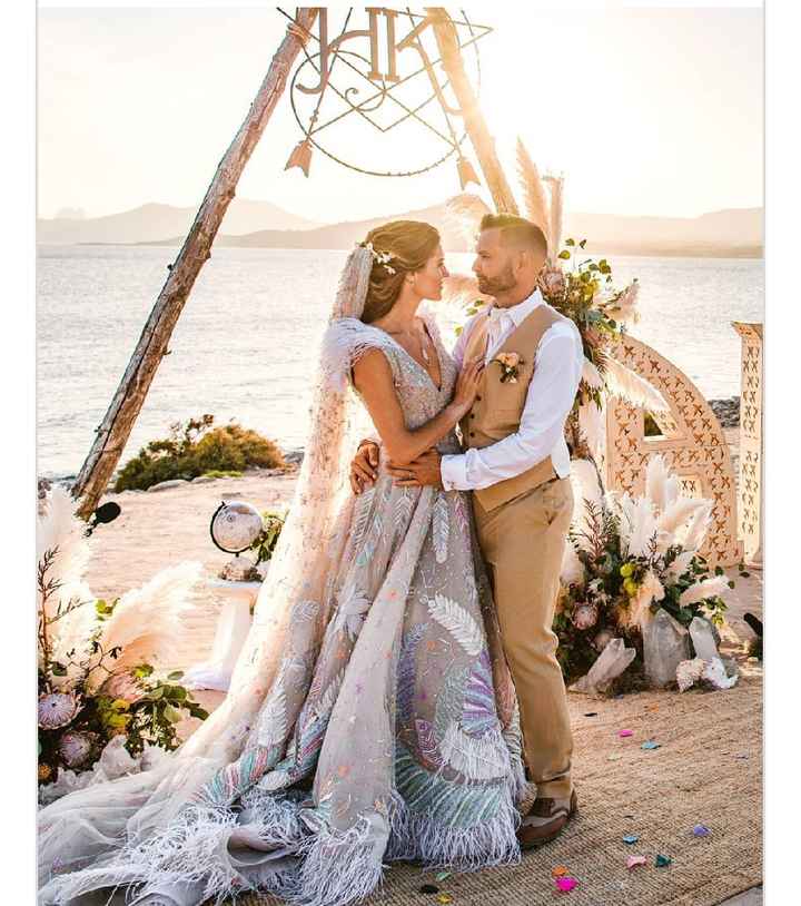 Novia Lució vestido fosforescente y hermoso. - 10