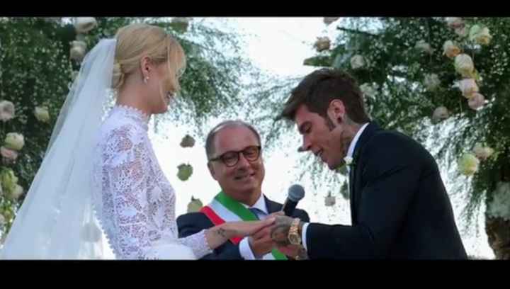 Chiara Ferragni Lució tres vestidos en su boda con rapero Ferez - 20