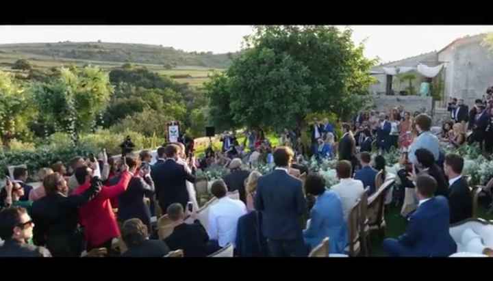 Chiara Ferragni Lució tres vestidos en su boda con rapero Ferez - 21
