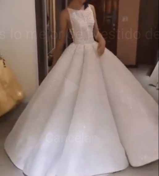 Vestidos de novia amplios  en 2018 - 22