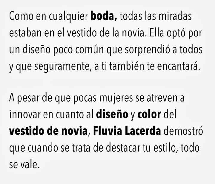 Modelo se casa en vestido de colores y sandalias playeras - 5