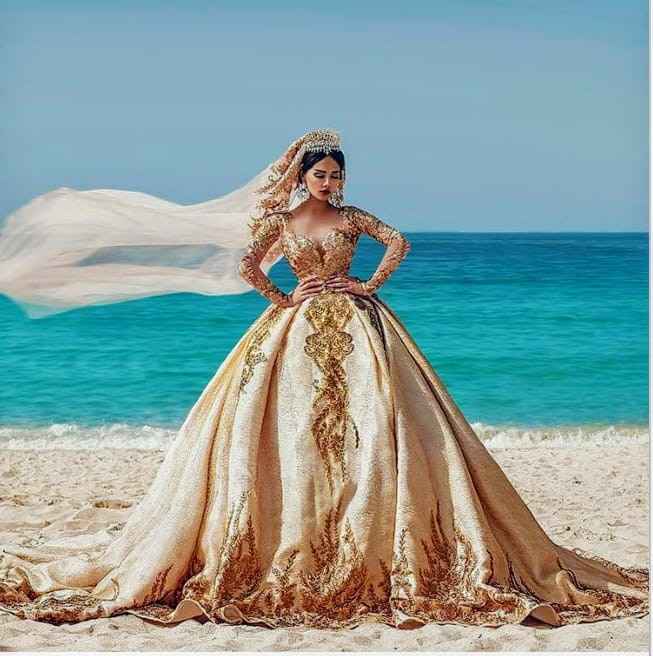 Vestido de Novia Dorado! y su significado. Qué belleza! - 9