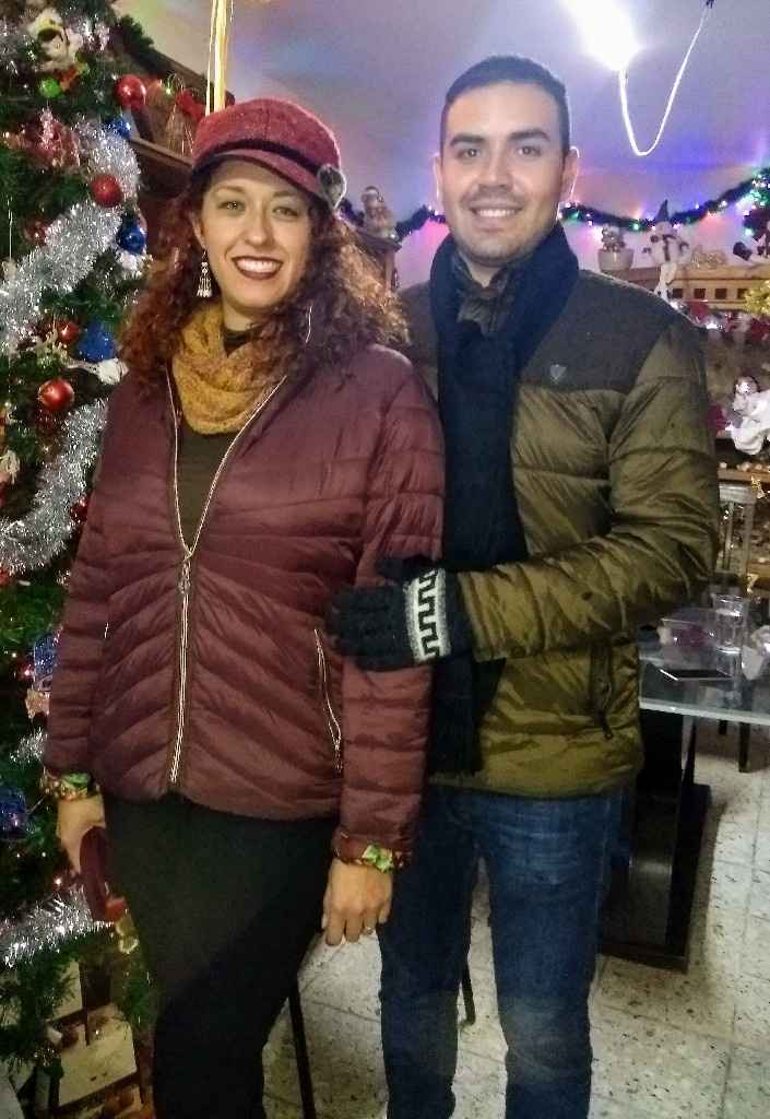 ¿Ya te tomaste alguna foto navideña con tu pareja? 🎅 - 1