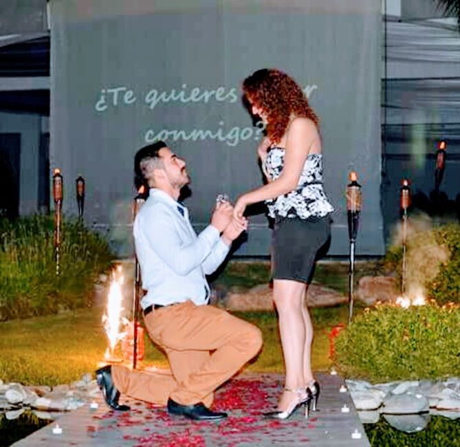 ¿Cómo te pidió que te casaras con él? - 1