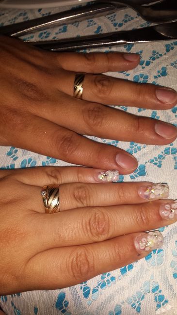 Presuman sus uñas - 2