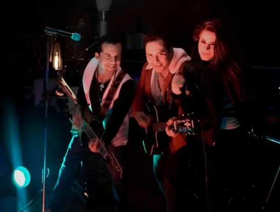 El grupo que tocara en vivo en nuestra boda! - 1