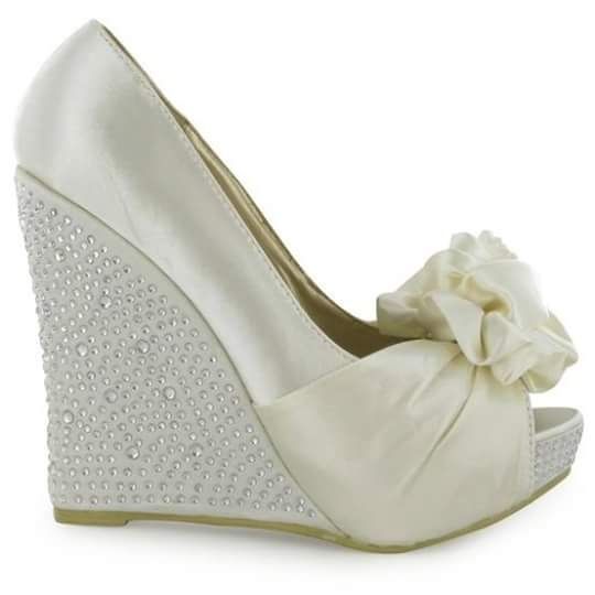 Boda en jardín         ¿que zapatos usar, donde los consigo? - 1