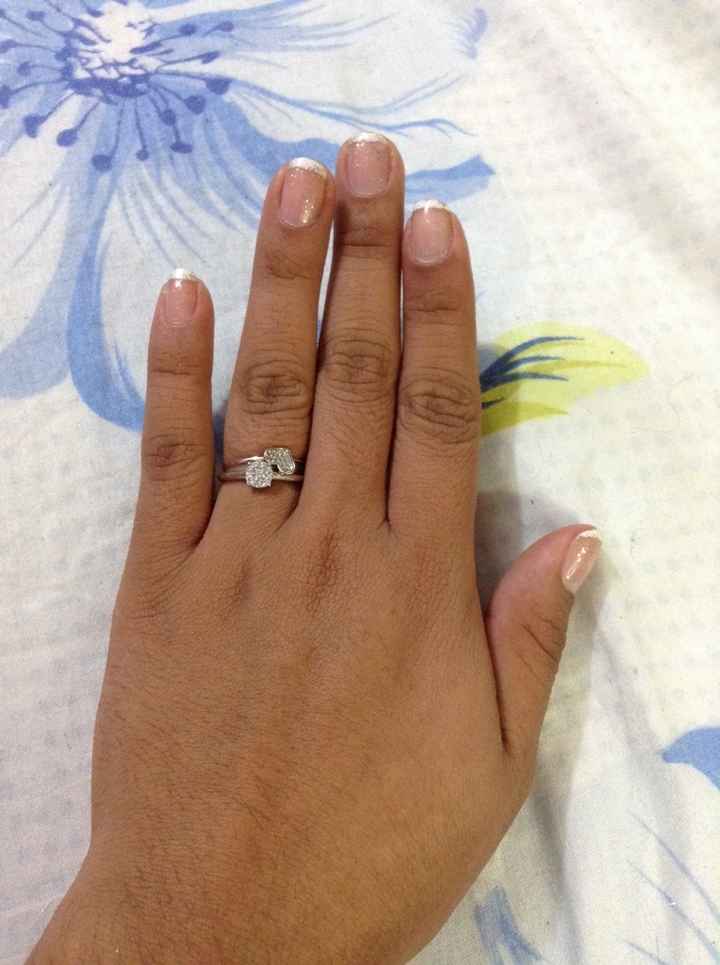 Dos anillos de compromiso y dos de promesa - 1