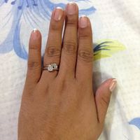 Dos anillos de compromiso y dos de promesa - 1