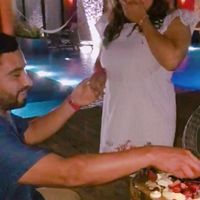 ¿Tu pareja se arrodilló cuando hizo la propuesta?🎁 - 1