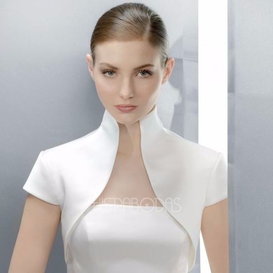 Boleros y estolas para novias 1