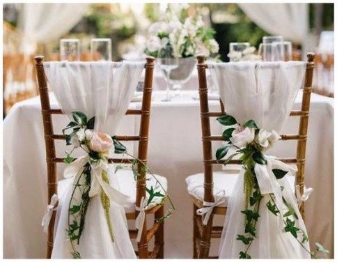 Ideas para decorar las sillas de los novios 2