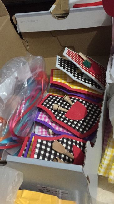 Mis recuerditos de mandiles para la despedida :) 2