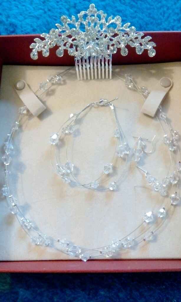 Presume tus aretes! - 1