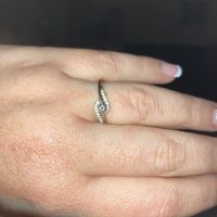 Anillos de compromiso con un estilo sencillo 💍 - 1