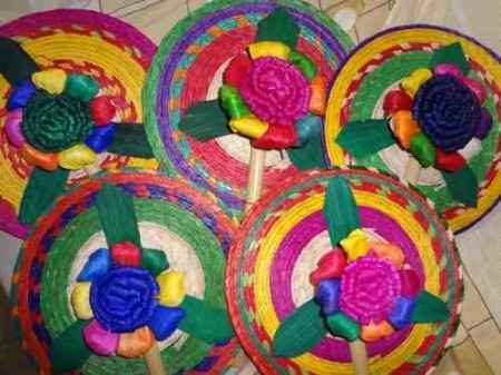 abanicos coloridos