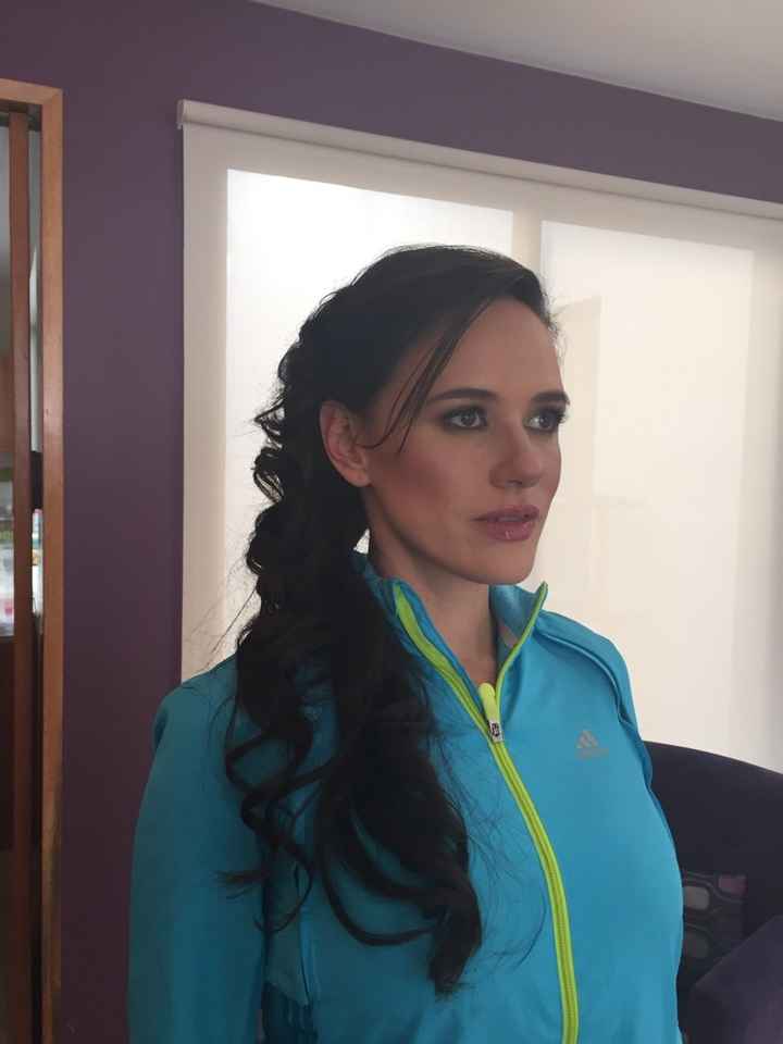 Mi prueba de peinado y maquillaje.... no me gustó! - 1