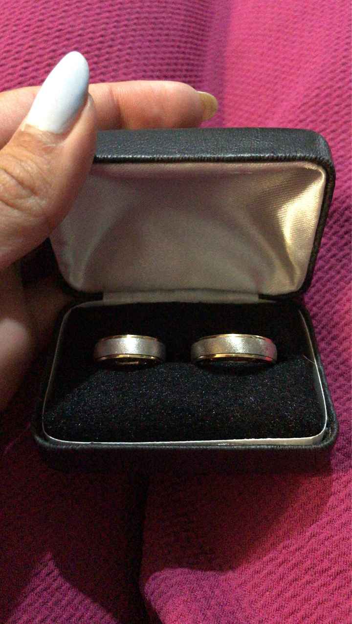 ¿Tus anillos de boda serán plateados o dorados? - 1