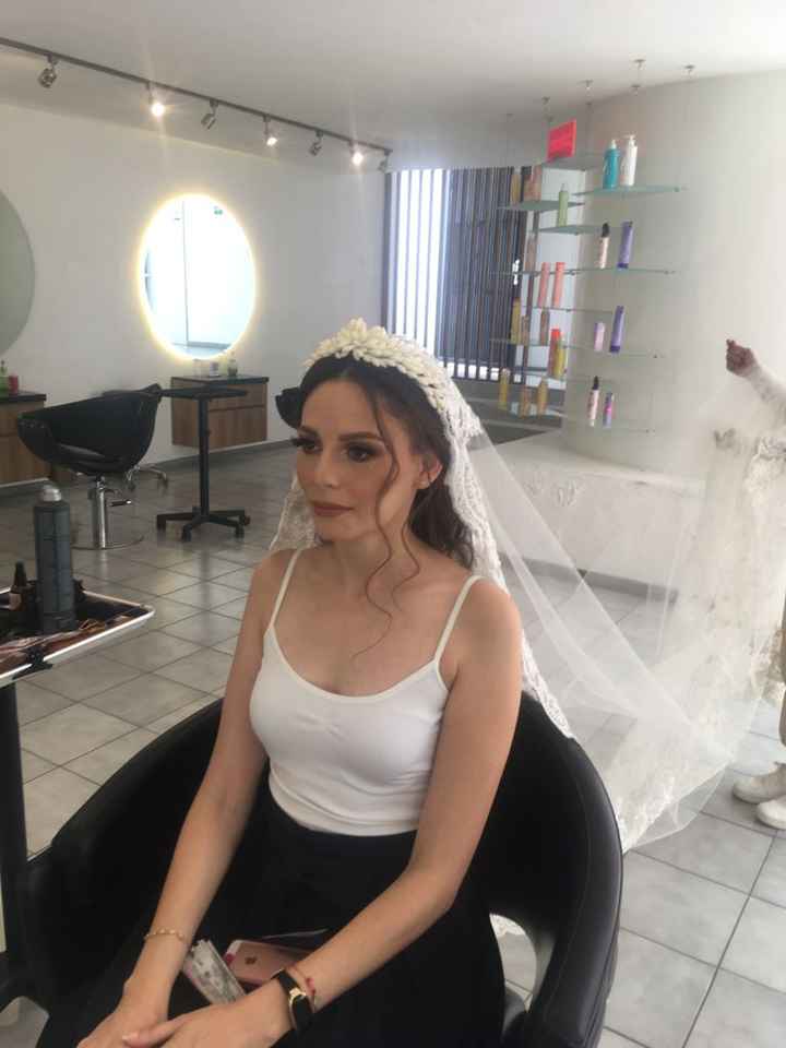 ¿Velo con o sin tiara? - 1