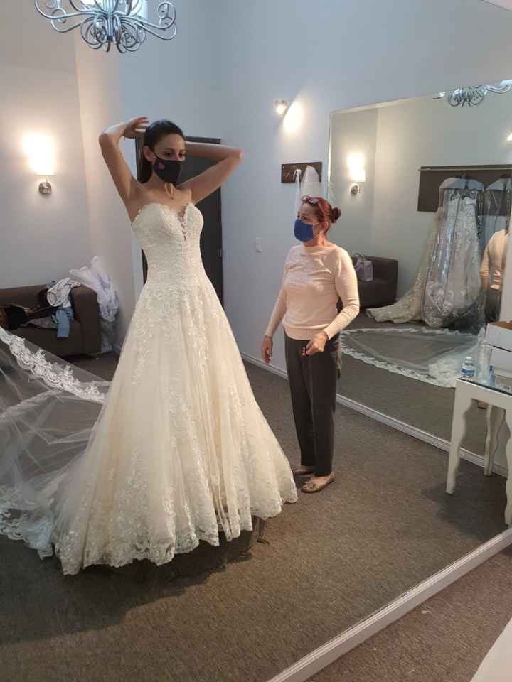 Enséñame tu vestido - 1