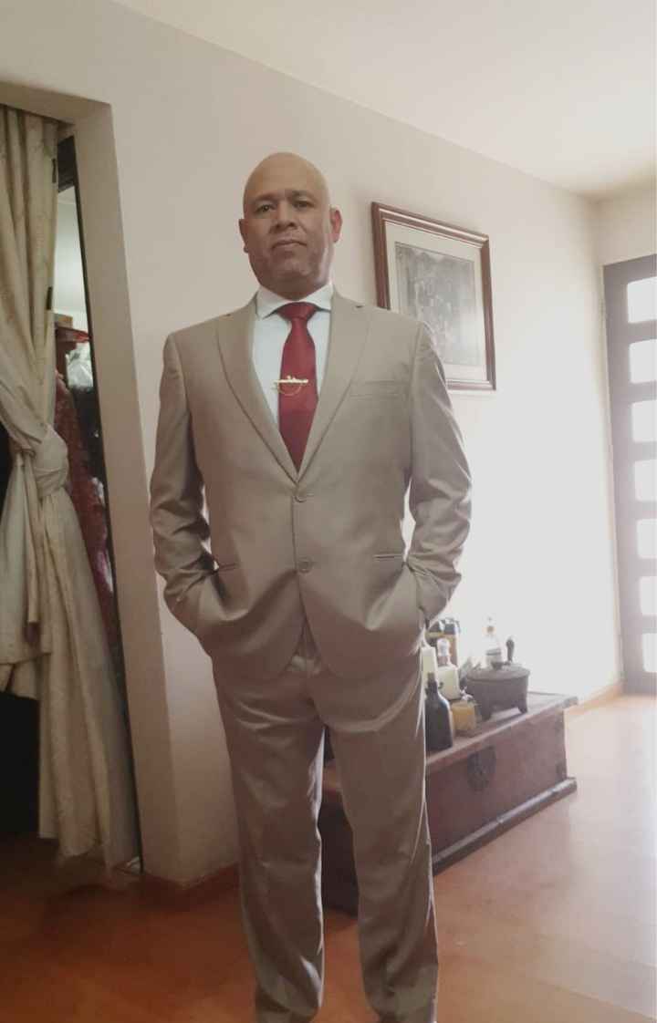 El Traje de mi Papá para la Boda - 1