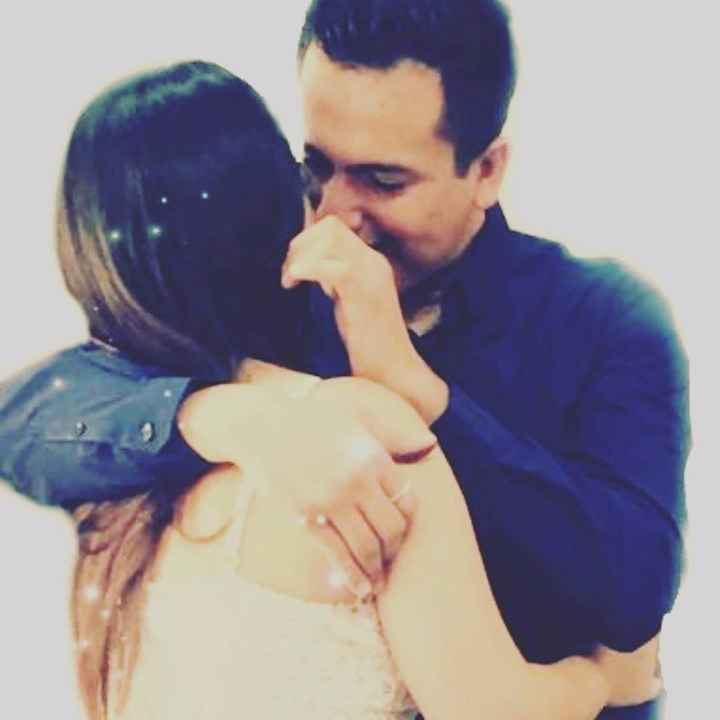 completamente enamorados; amo esta foto 