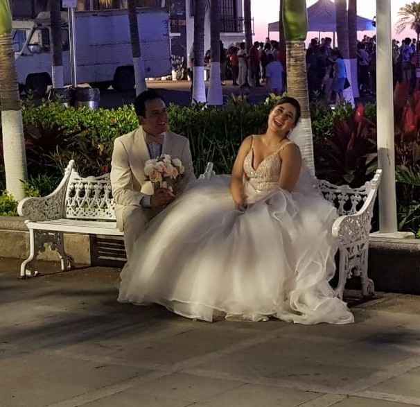 Esperando que lleguen por nosotros jajajajaja