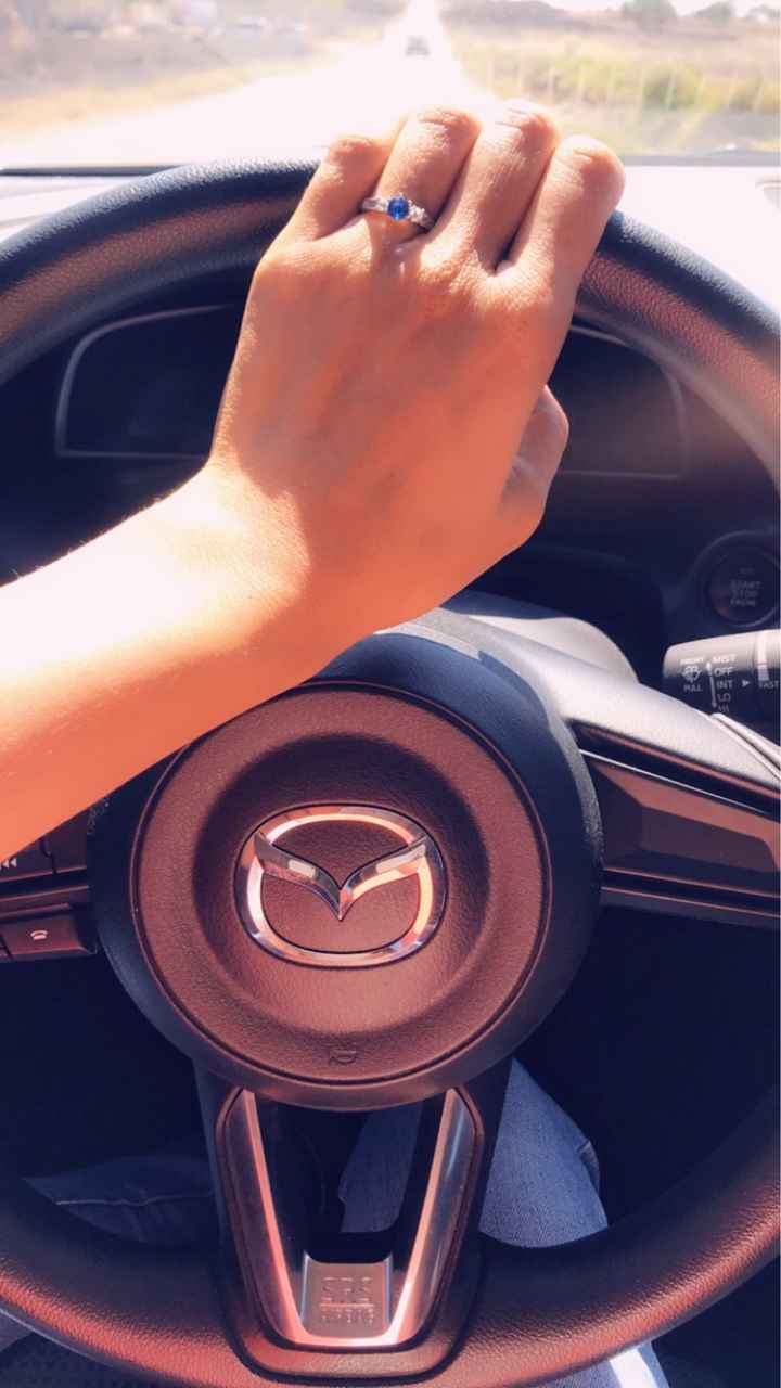 Si tus letreros tuvieran que llevar los apodos de pareja.. - 1