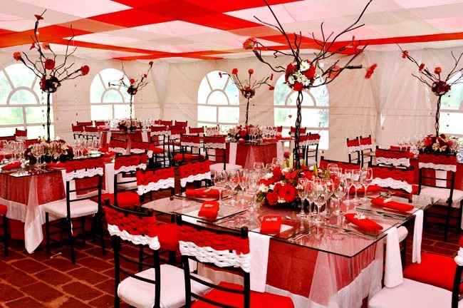 Decoración blanco con rojo 8