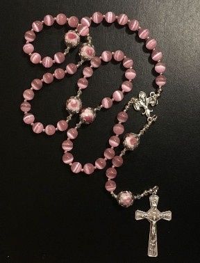 Biblia y rosario en rosa 3