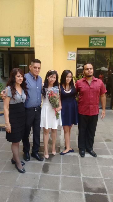mi hermana mi cuñado  mi mama raul y yop