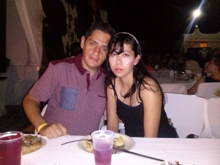 UNA FOTITO DE LOS DOS EN LA PLAYA